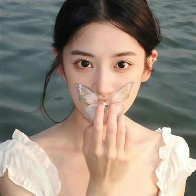 白船